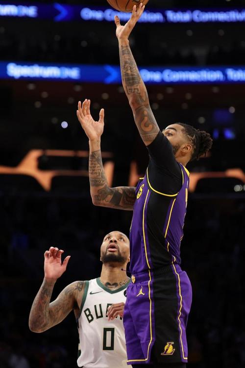 苦力王篮球网2022湖人vs雄鹿?2021nba湖人vs雄鹿?