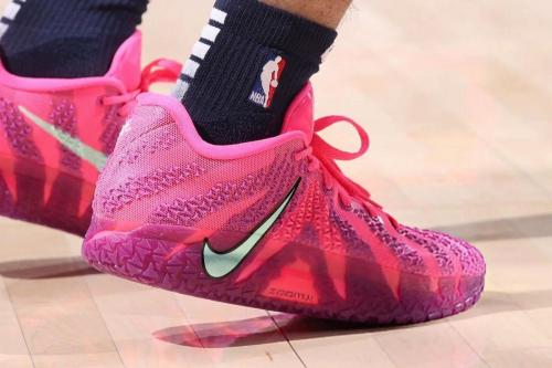 莫兰特生涯六次拿下三双，莫兰特出场秀？