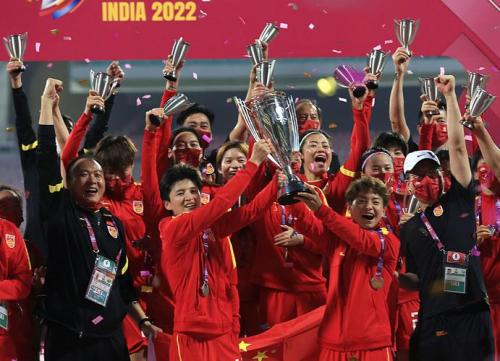 中国女足夺亚洲冠军，中国女足首夺世界亚军
