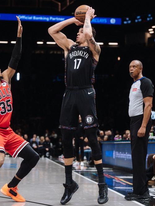 迈克尔波特背伤严重吗，迈克尔波特的伤很严重吗？